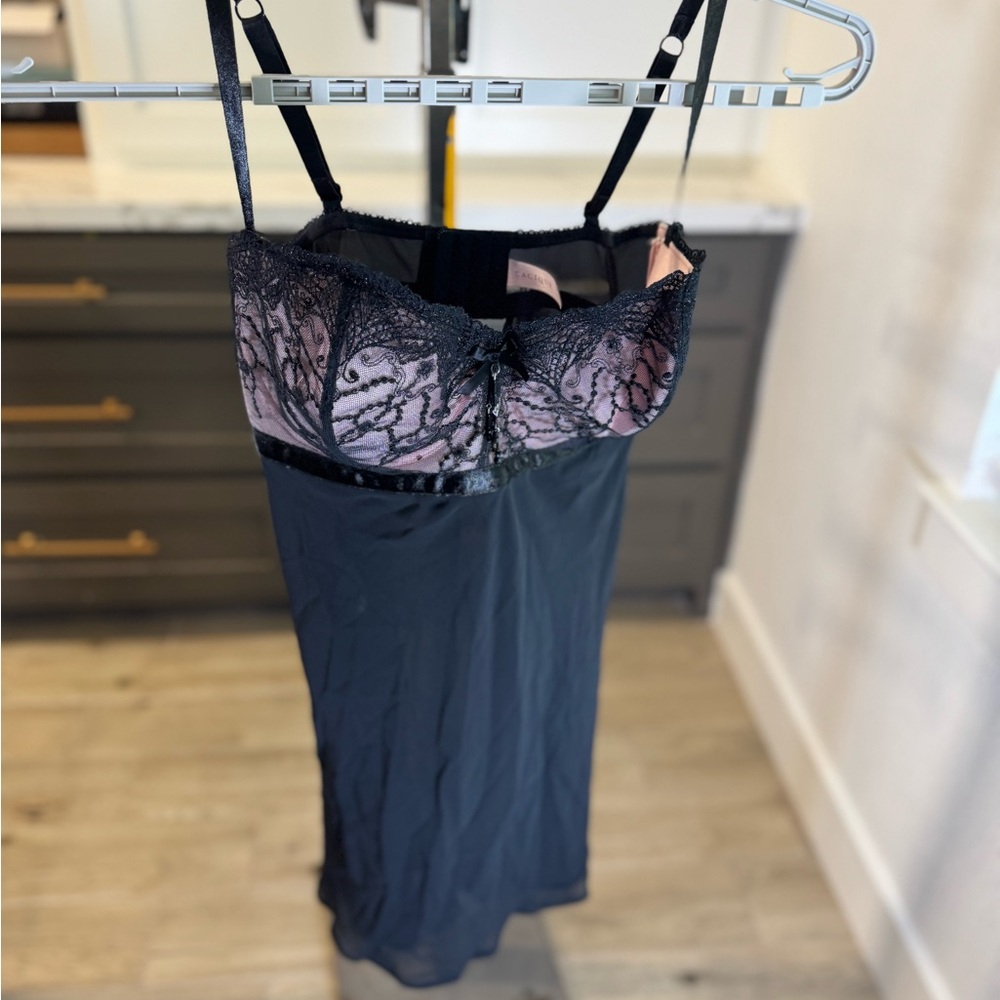 Lane Bryant/Cacique Teddy Black & Pink Beaded Lace Nightie Lingerie SZ 18/20 EUC